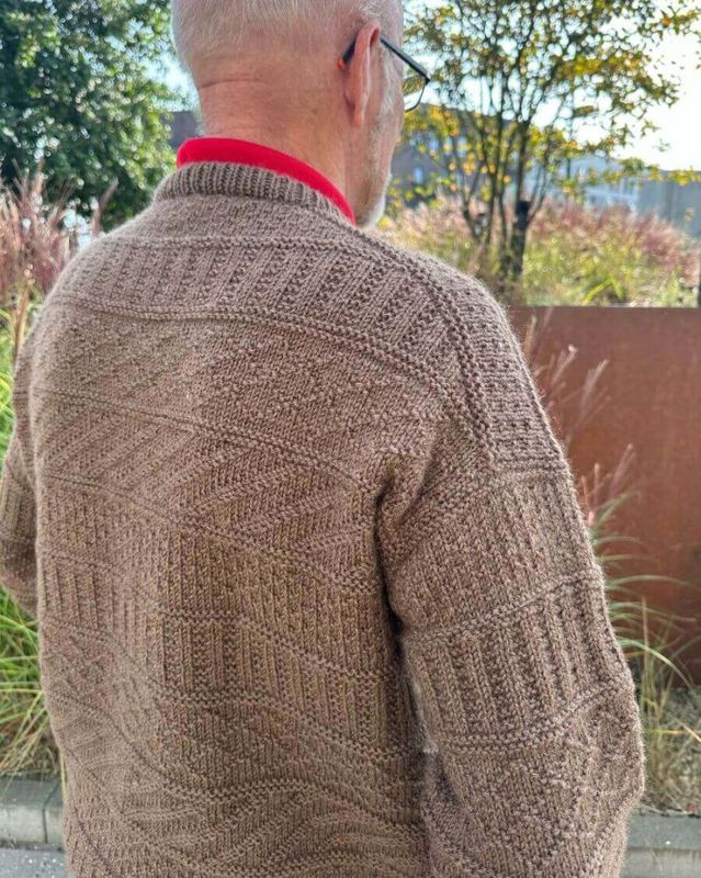 Storm Sweater Man (papir)