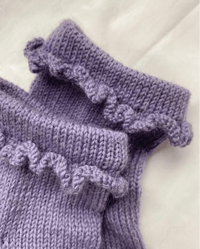 Ruffle Socks Sisu