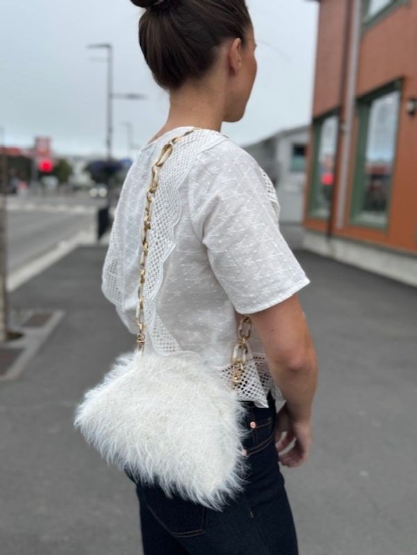 Borsa Basta