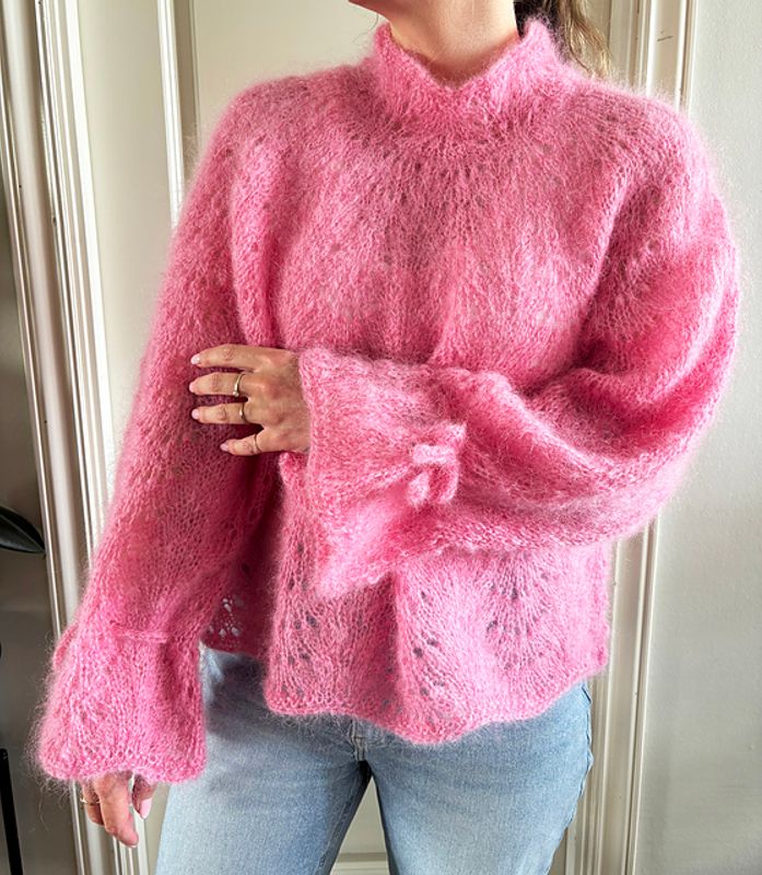 Spanish waves sweater