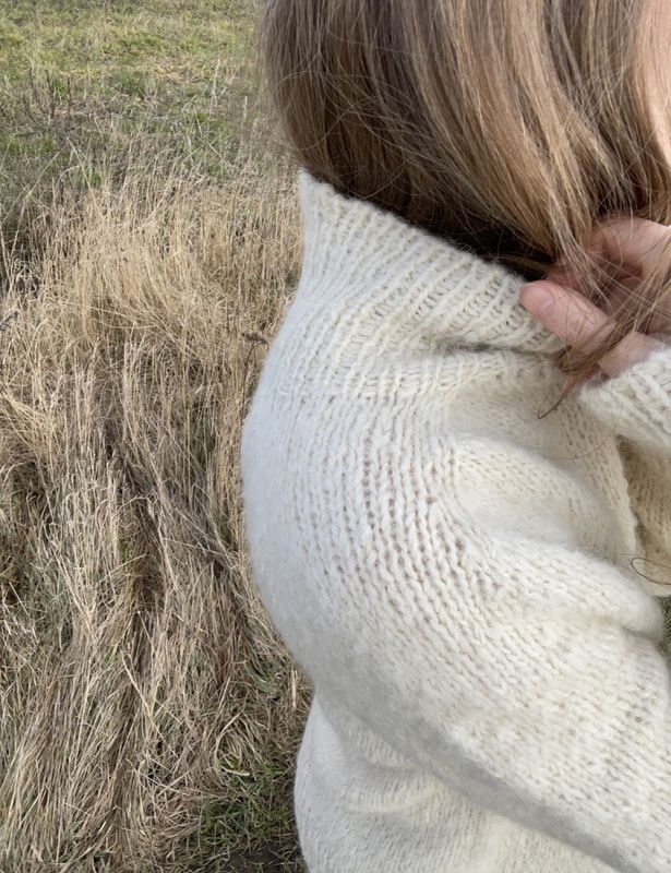 leKnot Sola Sweater