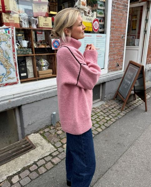 Hovedbilde Linea Sweater (oppskrift)