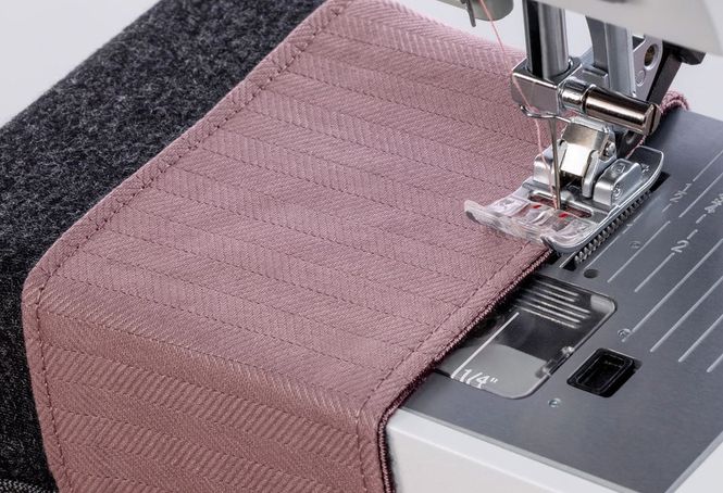 Hovedbilde PFAFF®-dyne ambition™ ...