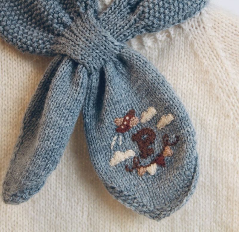 Smetteskjerf med monogram (oppskrift)