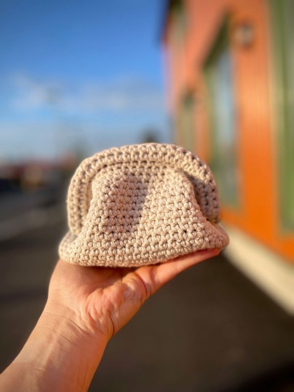 Heklet Clutch