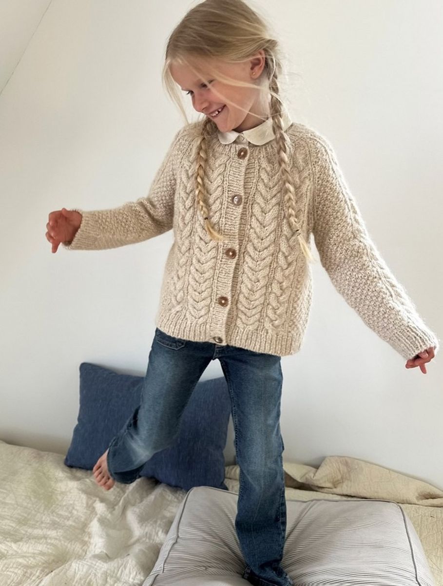 Siri Cardigan Junior (oppskrift)