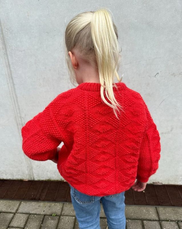 Esther Sweater Junior (papirformat)