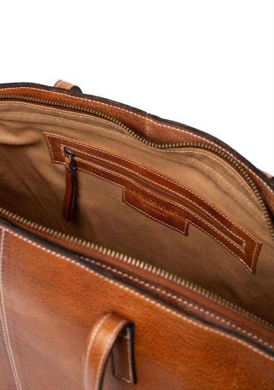 Malou Small - Walnut