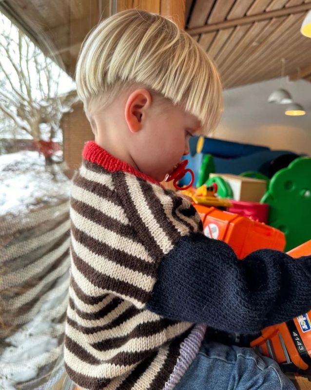 Holger Sweater